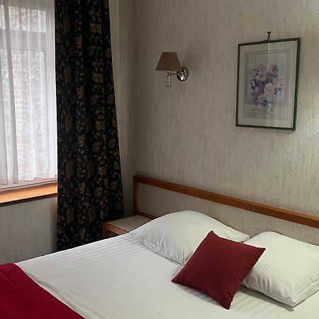 Hotel Val Saint Hilaire Givet Dış mekan fotoğraf