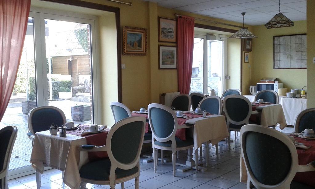 Hotel Val Saint Hilaire Givet Dış mekan fotoğraf