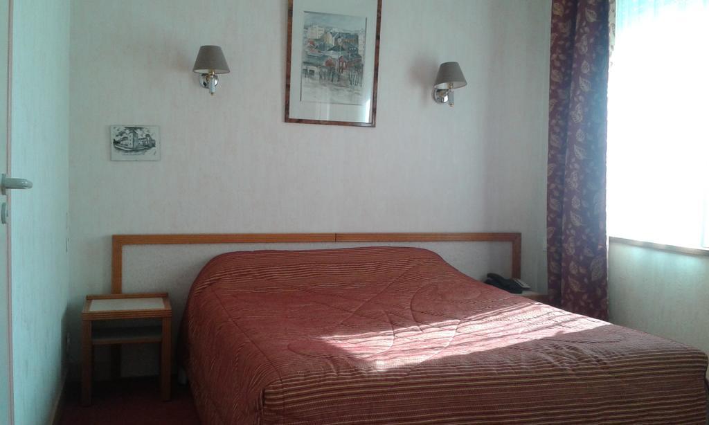 Hotel Val Saint Hilaire Givet Dış mekan fotoğraf