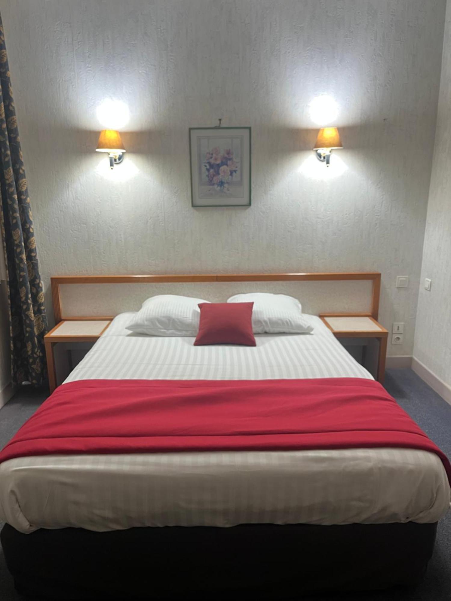 Hotel Val Saint Hilaire Givet Dış mekan fotoğraf