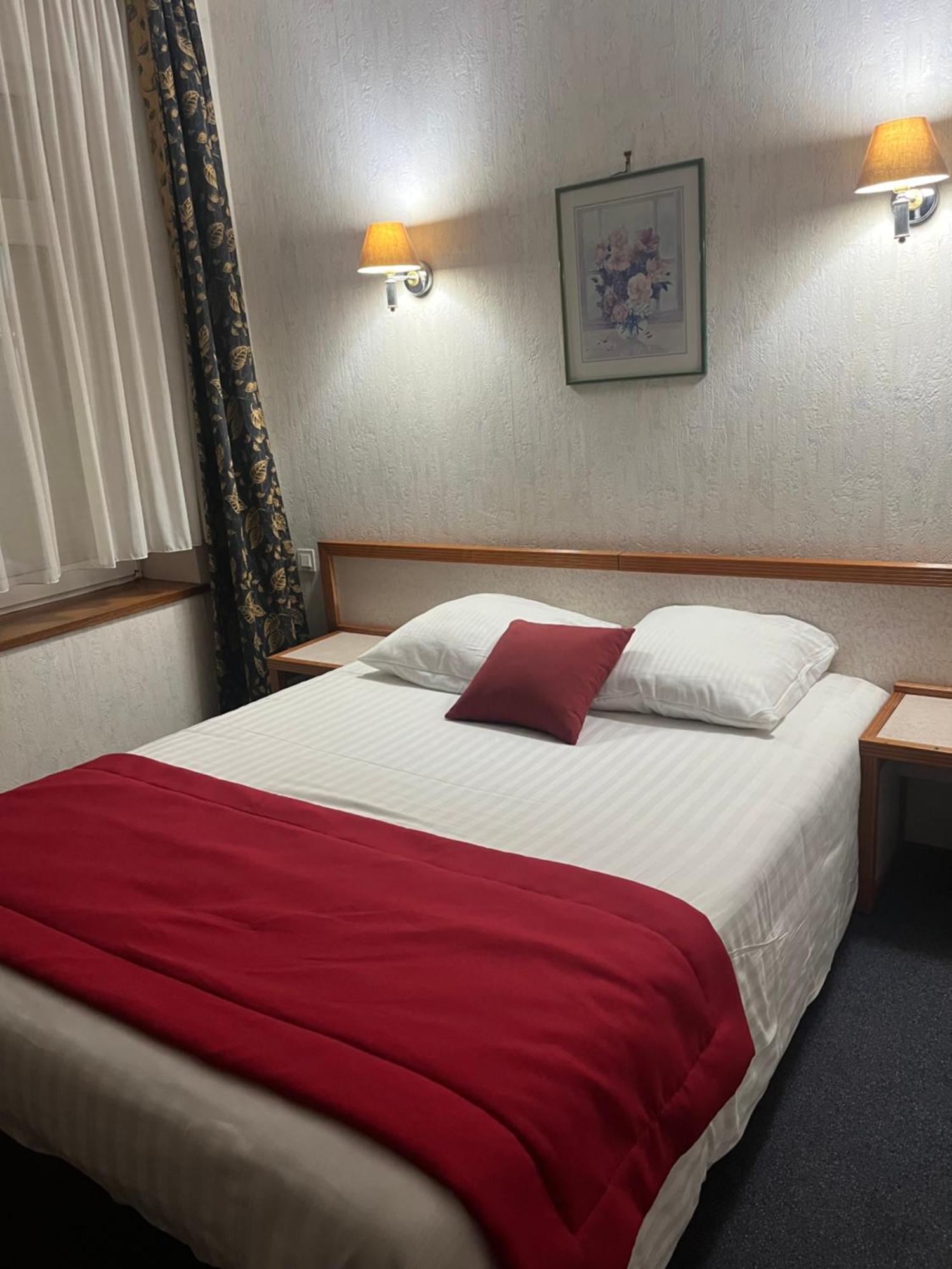 Hotel Val Saint Hilaire Givet Dış mekan fotoğraf